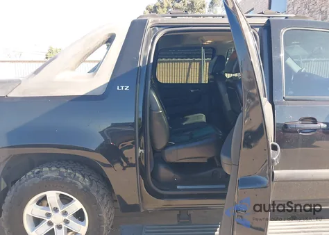 2007 Chevrolet Avalanche 1500 Ltz из США, поврежденный, VIN 3GNEC12047G193377